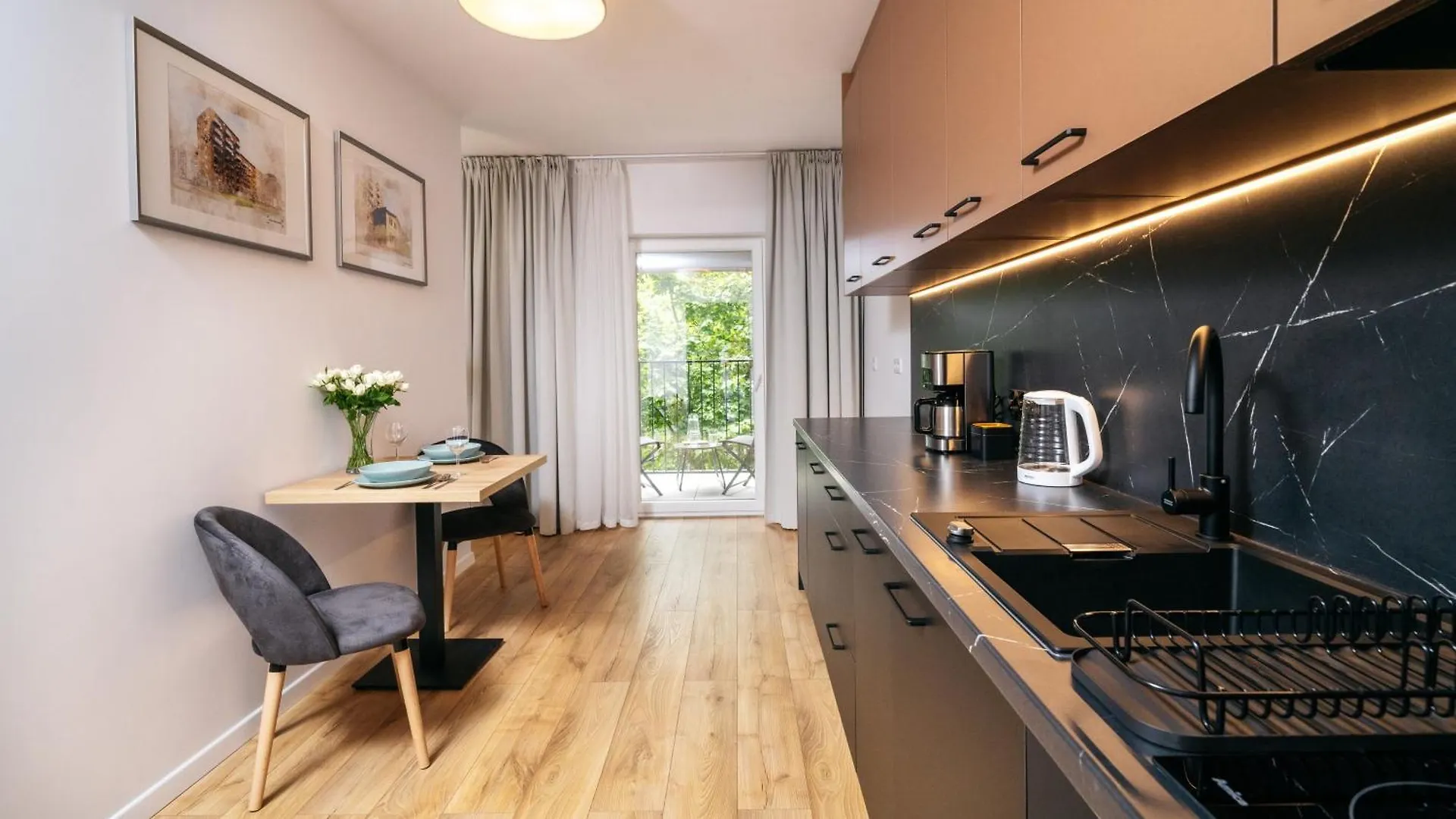 Apartamenty Sun & Snow Atal City Square Wrocław